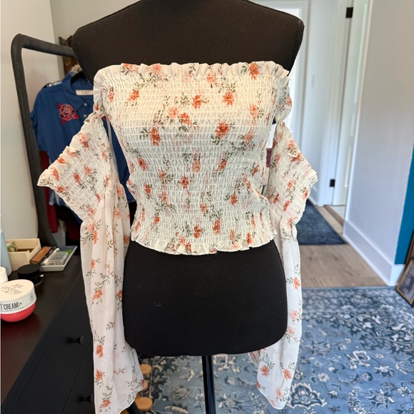 Windsor Floral Off-Shoulder Blouse - Picture 1 of 4